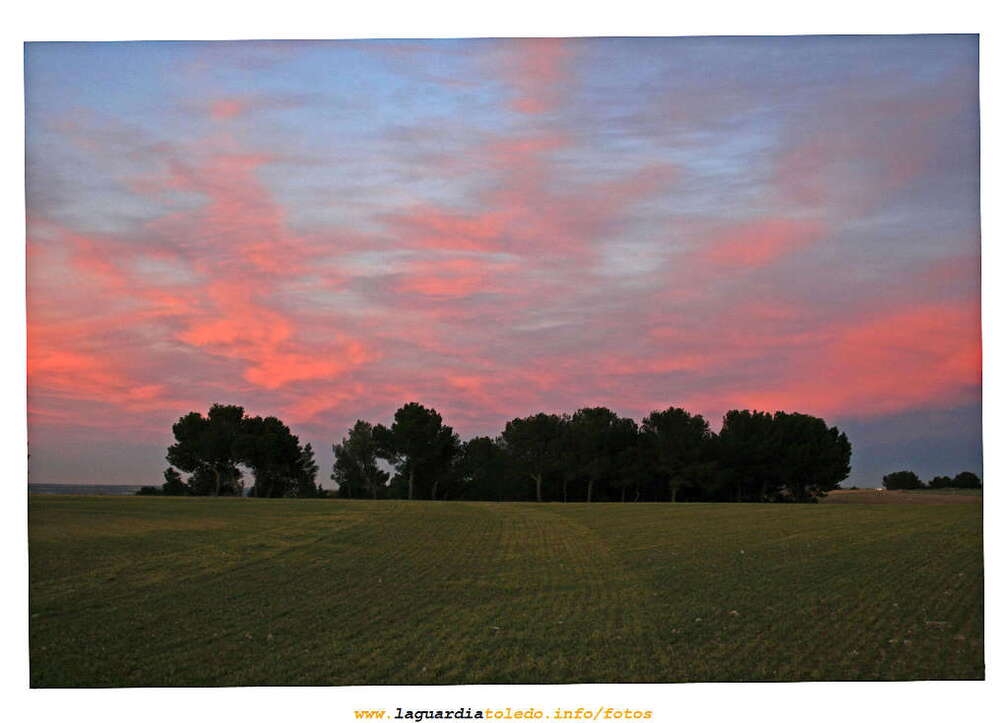 Anochece encima de los cerros de San Antón El Viejo (6 de Enero de 2007)