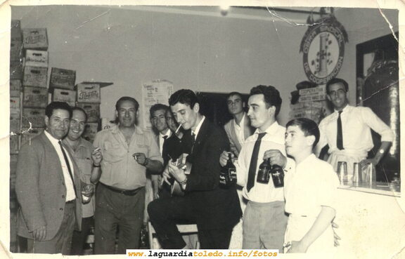 En el bar, años 60.