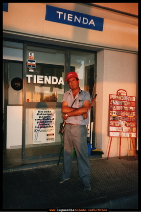 Toda una vida dedicada a la gasolinera de El Llano.
