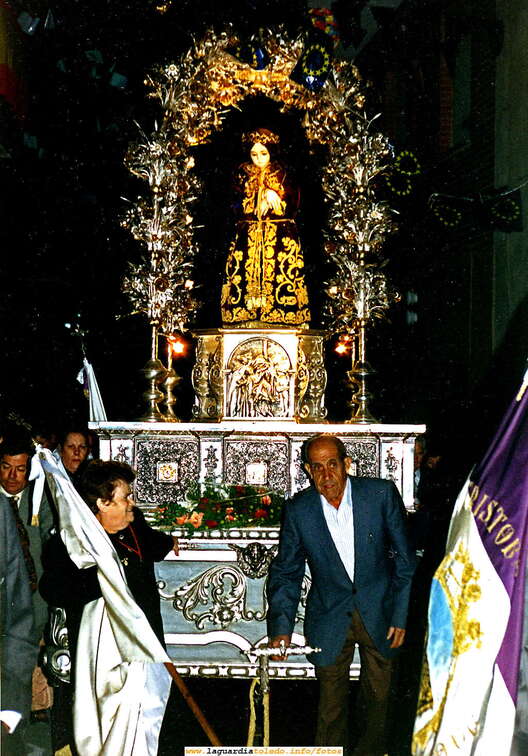 25 de Septimebre Solemne Procesión del Santo Niño, El Tio Emilio Orgaz 'El Lucero' conduciendo la carroza del Santo Niño.