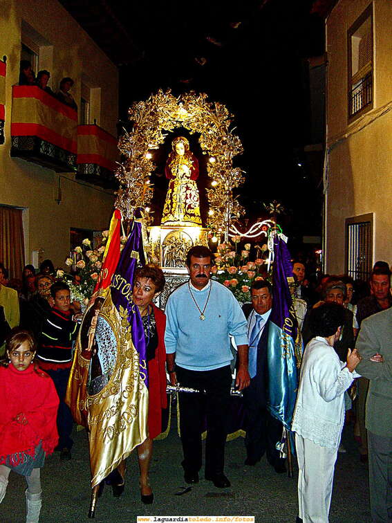 26 de Septiembre Vitín 'Patas cortas' conduciendo la carroza del Santo Niño