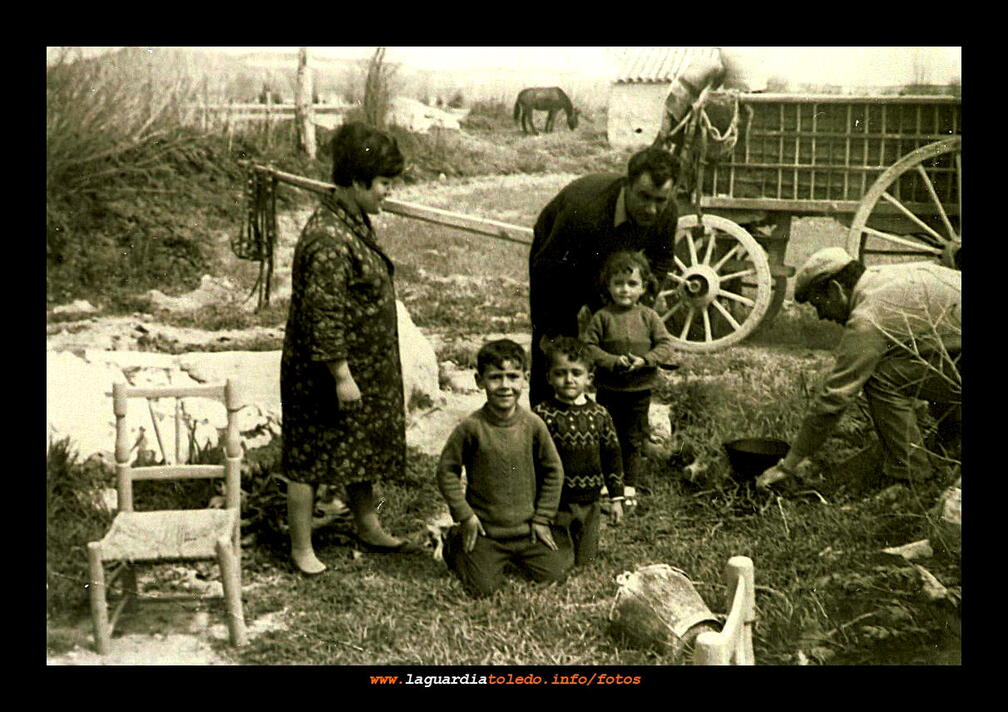 1960 Familia de "Los Facundos" de merienda.