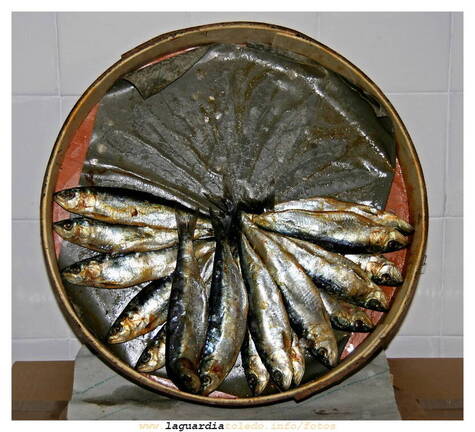 7 de octubre de 2007. Sardinas saladas de casa "El Chiquitín", que aún tinenen sus adeptos y mas ahora en vendimias...