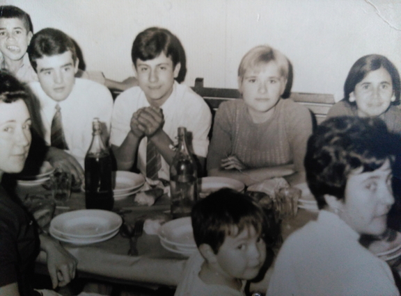 Año 1968. Amigos de boda en casa Cepa