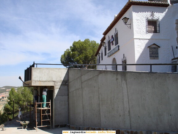 Evolución de la Obra de la Plataforma de la Ermita del Santo Niño a 25-08-06.
