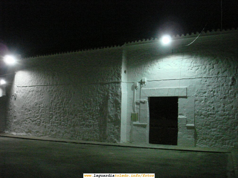 8 de Octubre de 2006. Vista nocturna de la Plaza de Jesús un fin de semana de luna llena