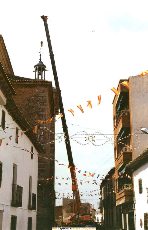 Fotos de la obra del chapitel de La Iglesia. 1990