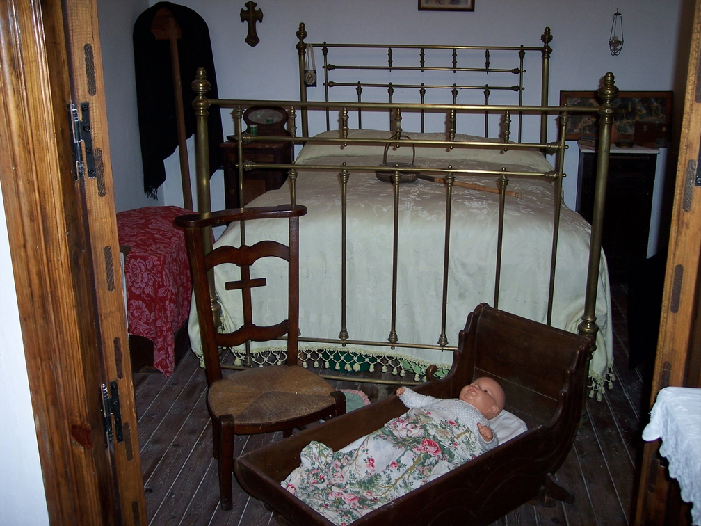 Bonitos rincones con antigüedades que se encuentran dentro de la casa Jaenes (V)