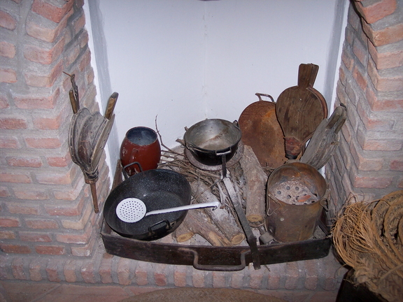 Bonitos rincones con antigüedades que se encuentran dentro de la casa Jaenes (XVII)