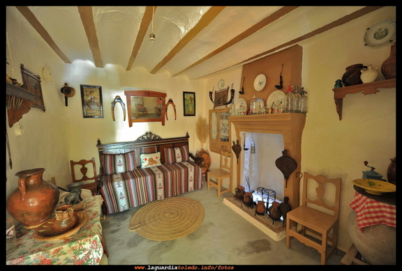 Reportaje fotográfico en la casa de la abuela de Enrique Peláez Domínguez (3)