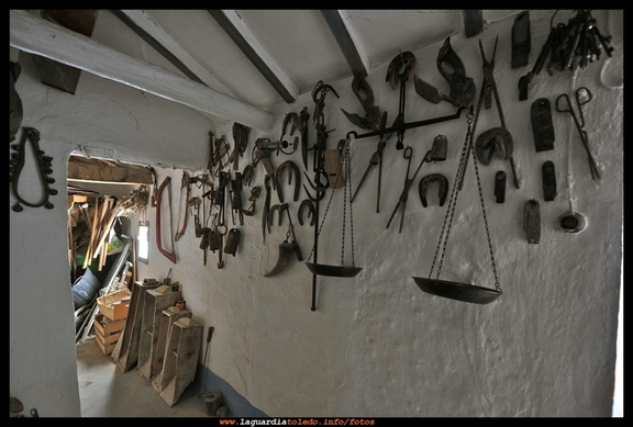 Reportaje fotográfico en la casa de la abuela de Enrique Peláez Domínguez (7)