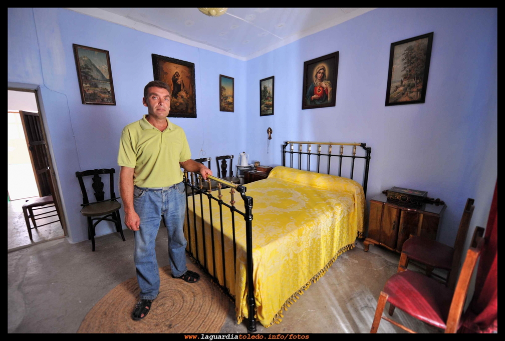 Reportaje fotográfico en la casa de la abuela de Enrique Peláez Domínguez (5)