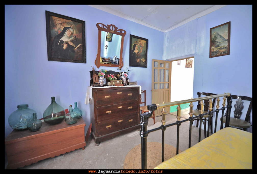 Reportaje fotográfico en la casa de la abuela de Enrique Peláez Dominguez (12)