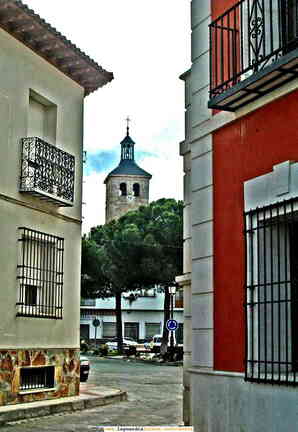La Torre vista desde el callejón del cerro
