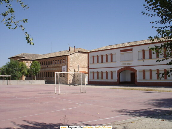 Colegio Público de La Guardia "Valentín Escobar". Agosto 2006