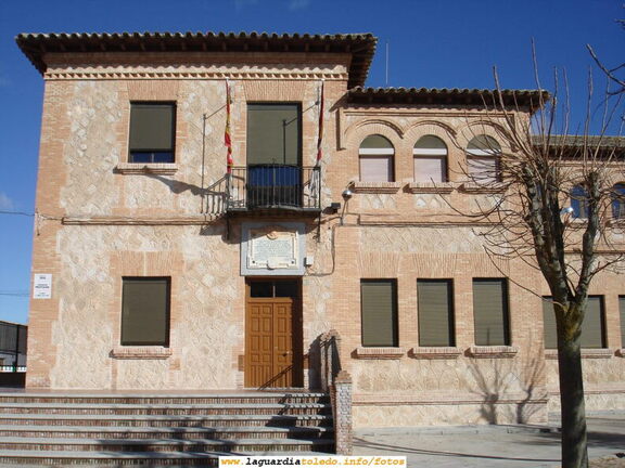 10 de Diciembre de 2006. Fachada del colegio de los mayores