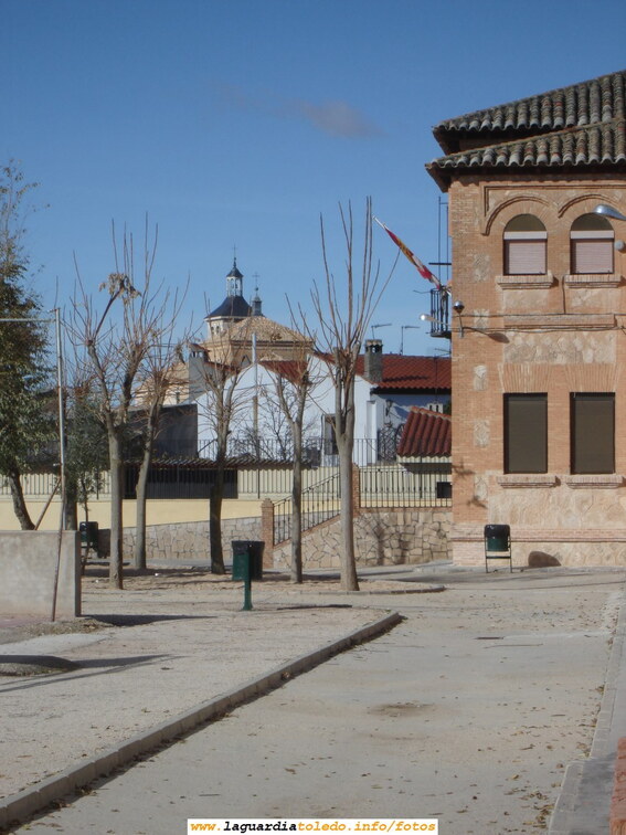 10 de Diciembre de 2006. Vista de la Iglesia desde el Colegio