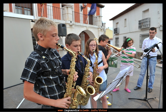25 de Junio de 2010, Homenaje a Don José Manuel Marín, profesor en La Guardia desde hace 37 años.