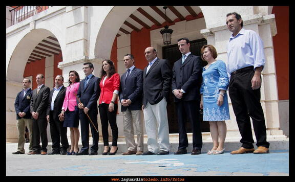Toma de posesión de alcadía - 11 de junio 2011 - Ante la luz pública