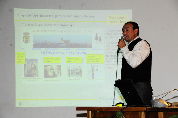 17 de Mayo de 2008. Presentación de Proyecto Tupi en el Centro Social de La Guardia