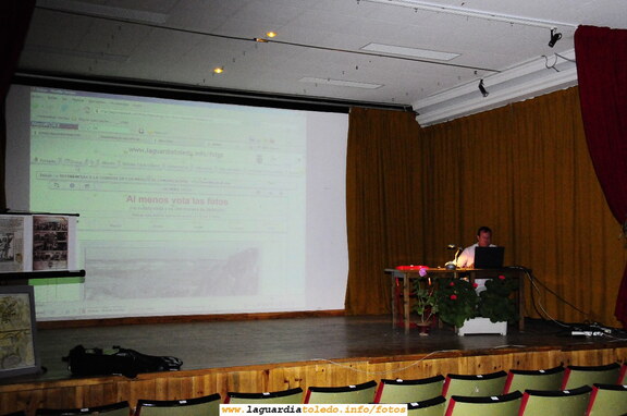 17 de Mayo de 2008. Los preparativos de la presentación de Proyecto Tupi en el Centro Social de La Guardia