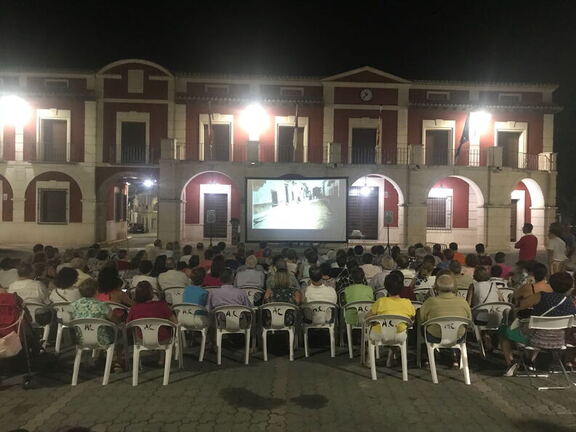 Segunda proyección de Tradiciones al Fresco