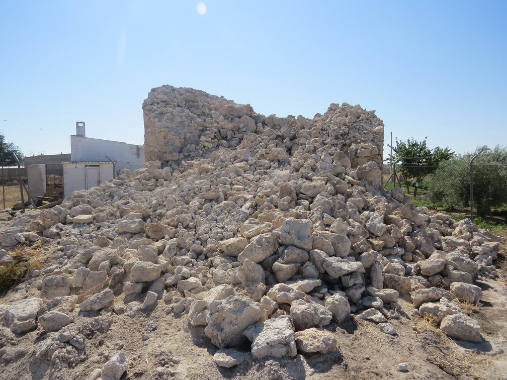 El molino de La Guardia derruido por el abandono