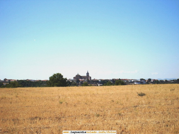 16 de Septiembre de 2006. La Guardia vista desde un rastrojo desde los Cerros del Santo Niño