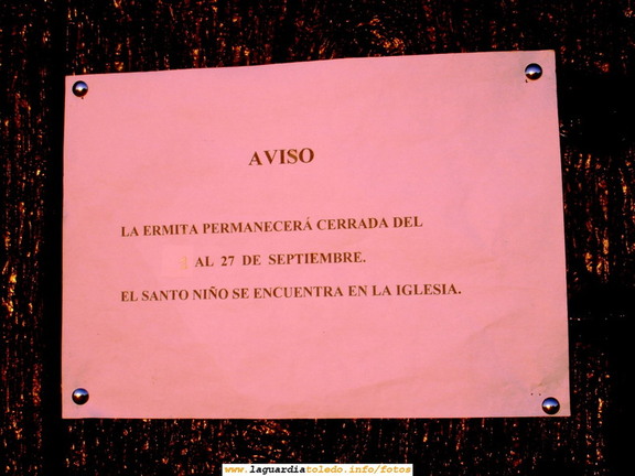 7 de Septiembre de 2007. Cartel anunciando que el Santo Niño no está en la Ermita.