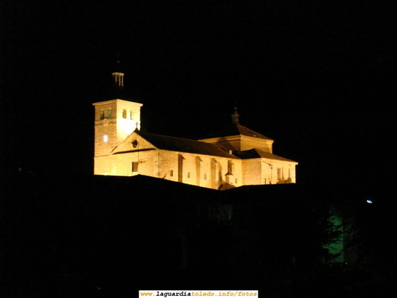 Vista nocturna de la Iglesia Parroquial desde el Castillo. 1 de Septiembre de 2006 por la noche
