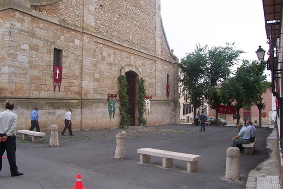 Fachada de la iglesia