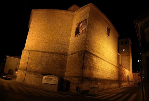 Vista de La Iglesia de nuestro pueblo al completo desde la parte trasera de ésta.