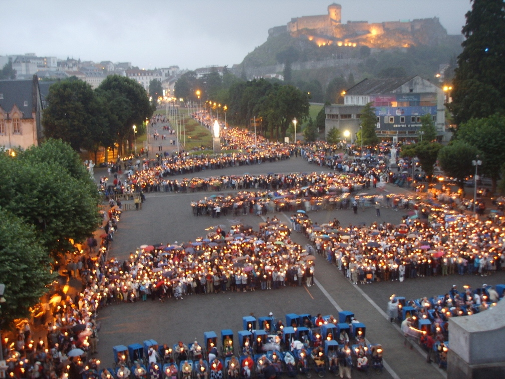 VIAJE A LOURDES
