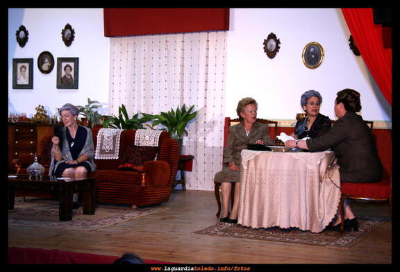 'Maribel y la extraña familia'   2