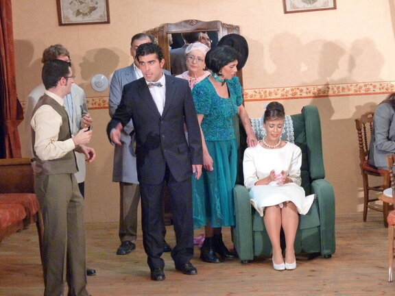 Obra de teatro "El cadáver del Sr. García" de Enrique Jardiel Poncela, representada por el grupo de teatro de la Asociación de Mujeres La Rosaleda
