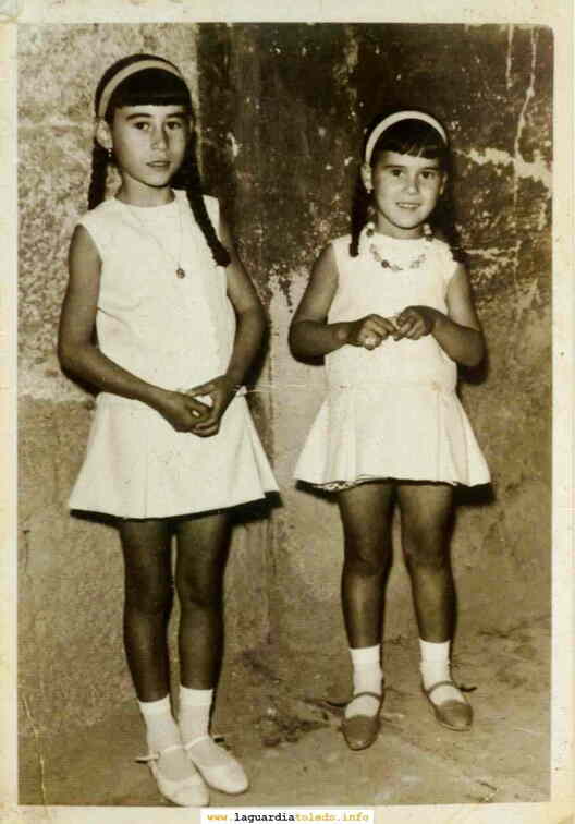 M. Carmen y Milagros Redajo. Año 1965