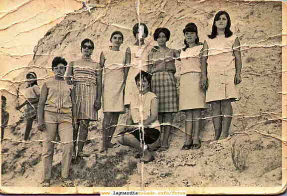 Cuadrillas de muchachas en el Santo Niño