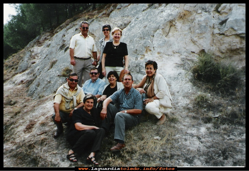 Cuadrilla de amigos en el cerro del Santo Niño