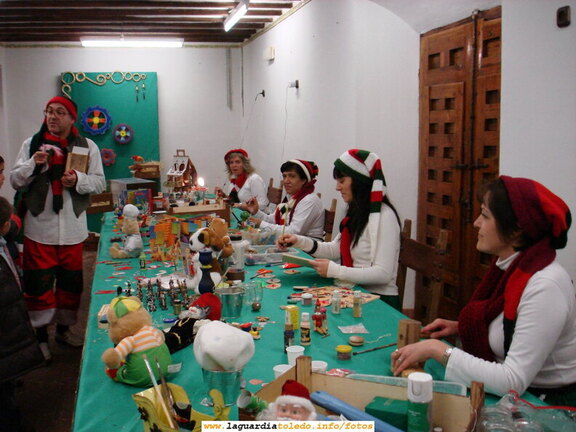 Navidad 2007. En el taller de confección de juguetes de Papá Noel en la Casa de los Jaenes