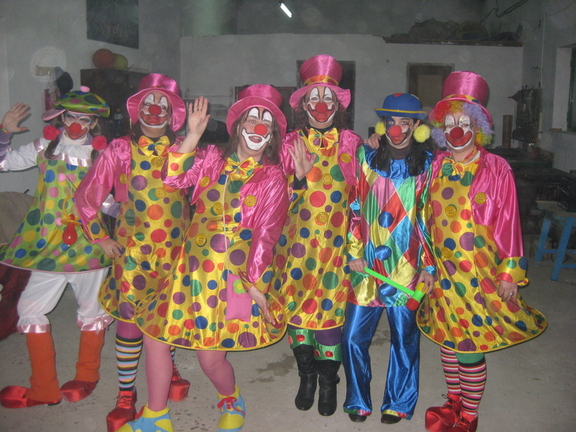 De aquí al circo hay sólo un paso.....