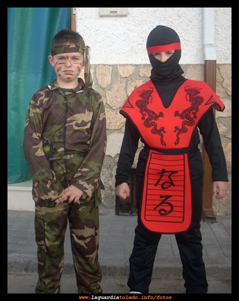 Rambo y un Ninja en el carnaval 2012