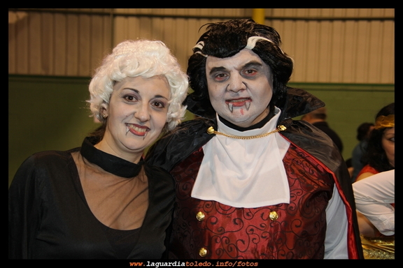 Baile de carnaval del sábado 25-2-12 en el pabellón polideportivo