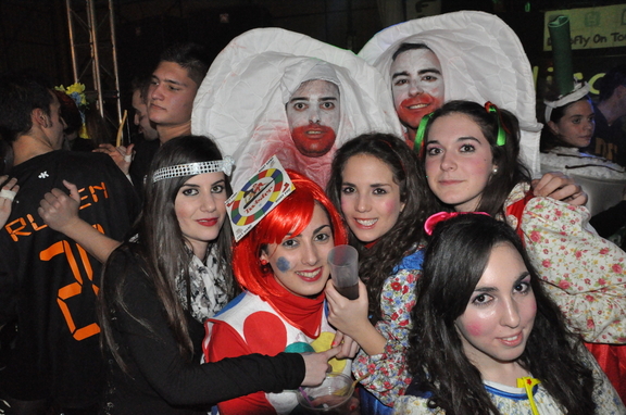 Baile de carnaval en el pabellón, 16-2-13