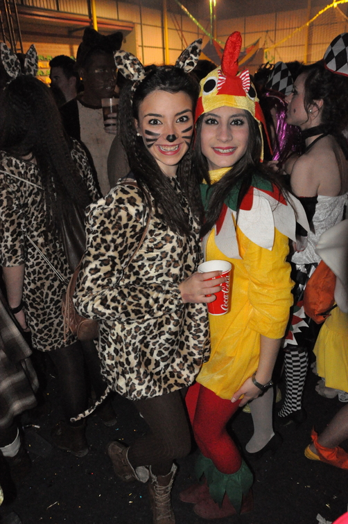 Baile de carnaval en el pabellón 16-2-13