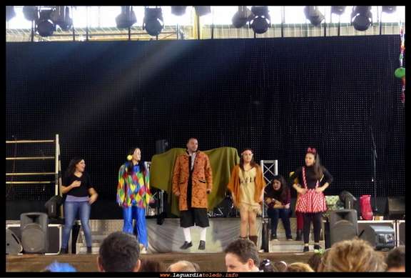 Presentadores y jurado
