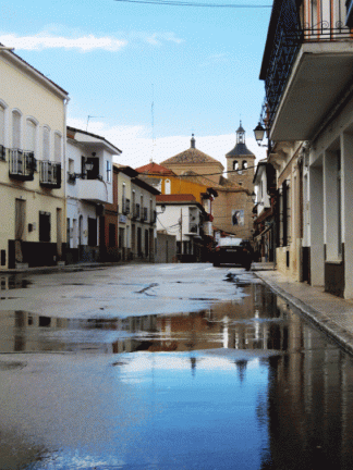 Reflejos en el agua en el día del desfile de Carnaval 2016 que se suspendió por la lluvia. 14-2-1016