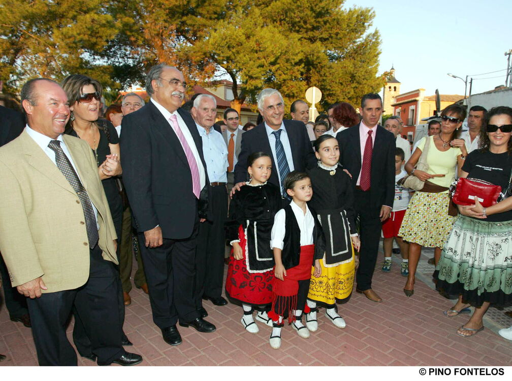 El presidente de Castilla-La Mancha, José María Barreda durante la inauguración del parque "Paseo del Norte” de La Guardia (Toledo). 1 de Septiembre de 2006