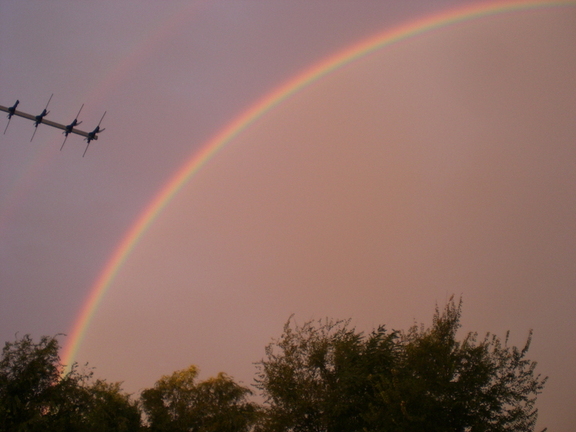 Foto del arco iris tomada el sábado día 9/10/10 a las 8:27 de la mañana desde el paseo del Norte