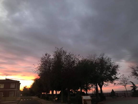 Puesta de sol en el puente de la Constitución