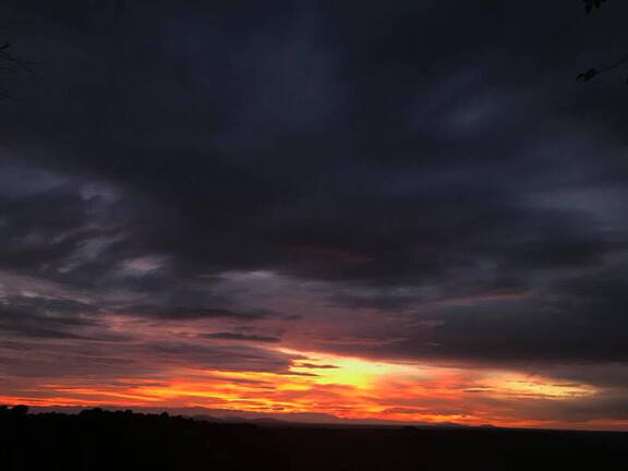Puesta de sol en el puente de la Constitución